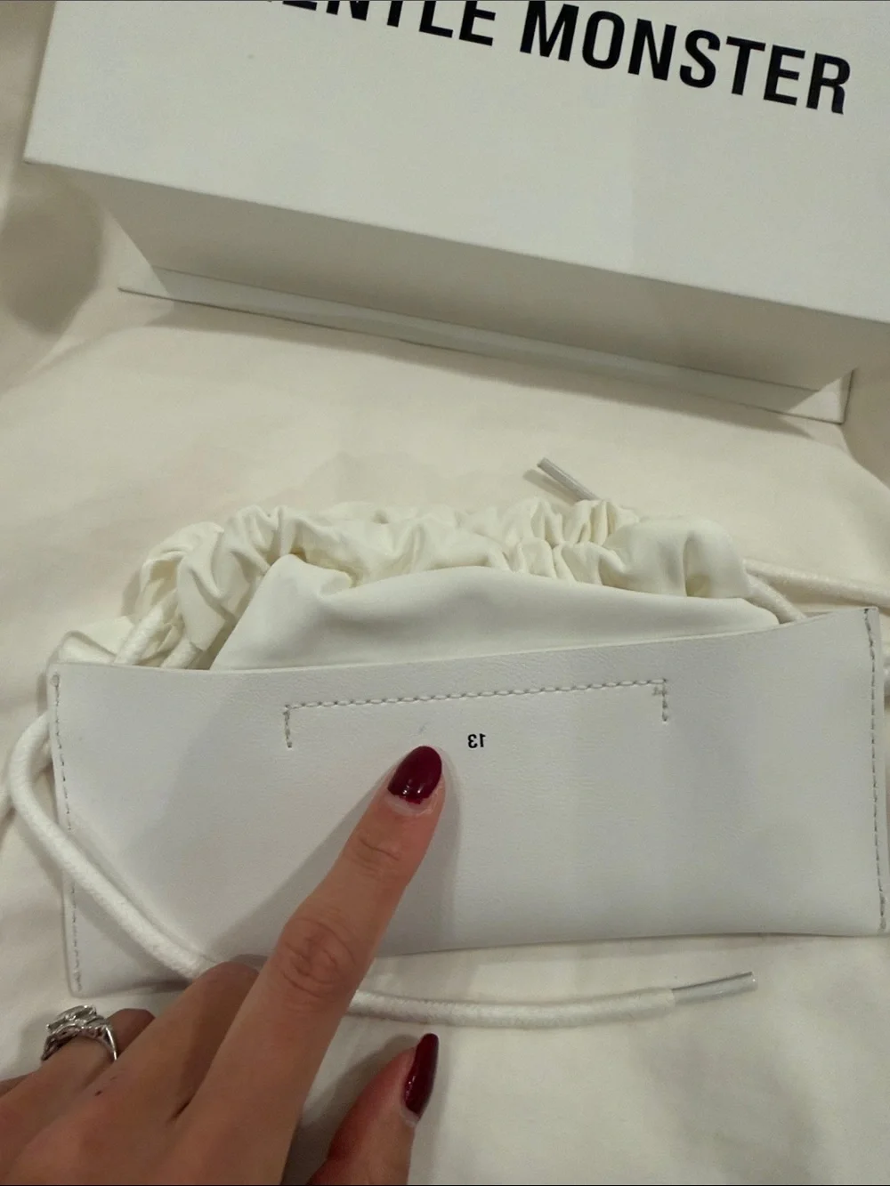 GENTLE MONSTER White Drawstring Sunglass Pouch